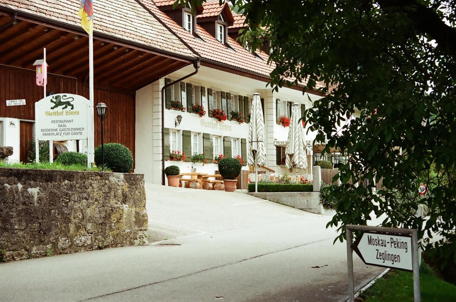 Gasthof Loewen Wisen Zewnętrze zdjęcie