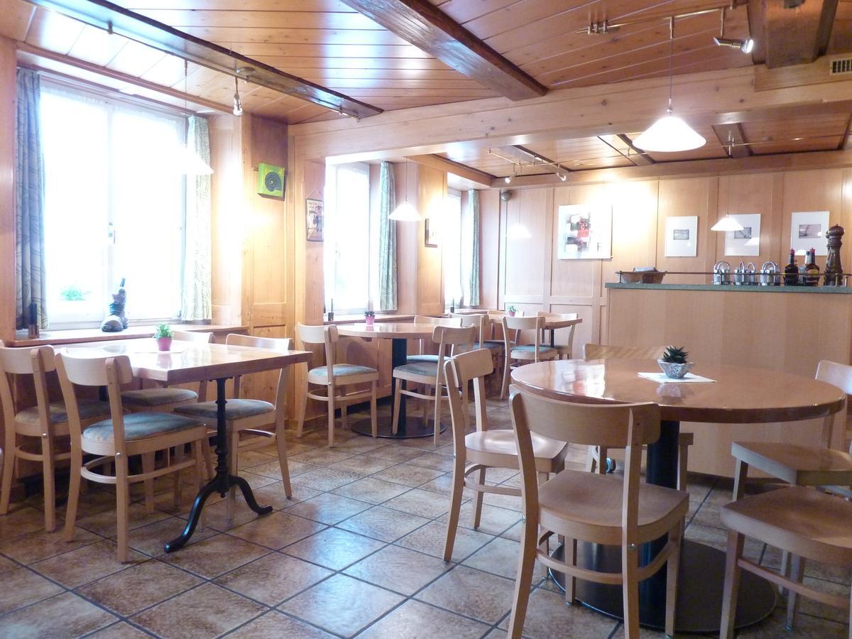 Gasthof Loewen Wisen Zewnętrze zdjęcie